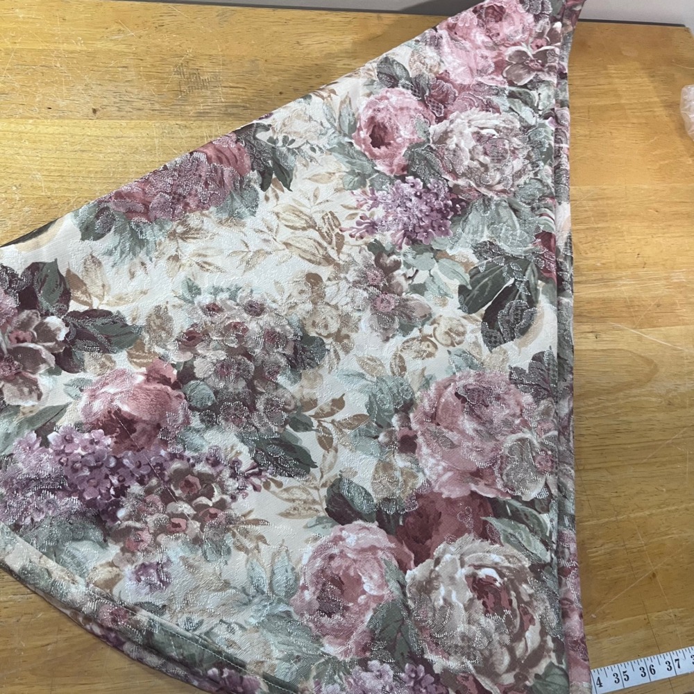 Croscill Cotswold Tablecloth 74 Round Vtg Pink Floral Rose Jacquard Tapestry
